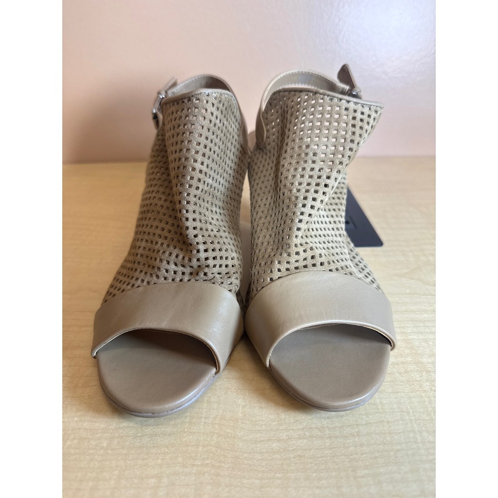 Tahari Womens Perforated Slingback Heel Sandals Taupe Open Toe Buckle Size 8.5